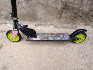 Patinete Monster High plegable
