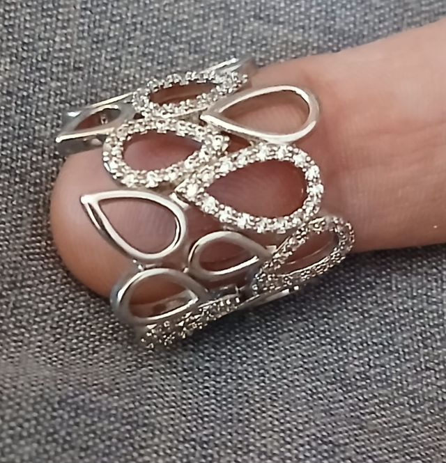Anillo Plata 925. Mide de diámetro entre 6 y 6,50