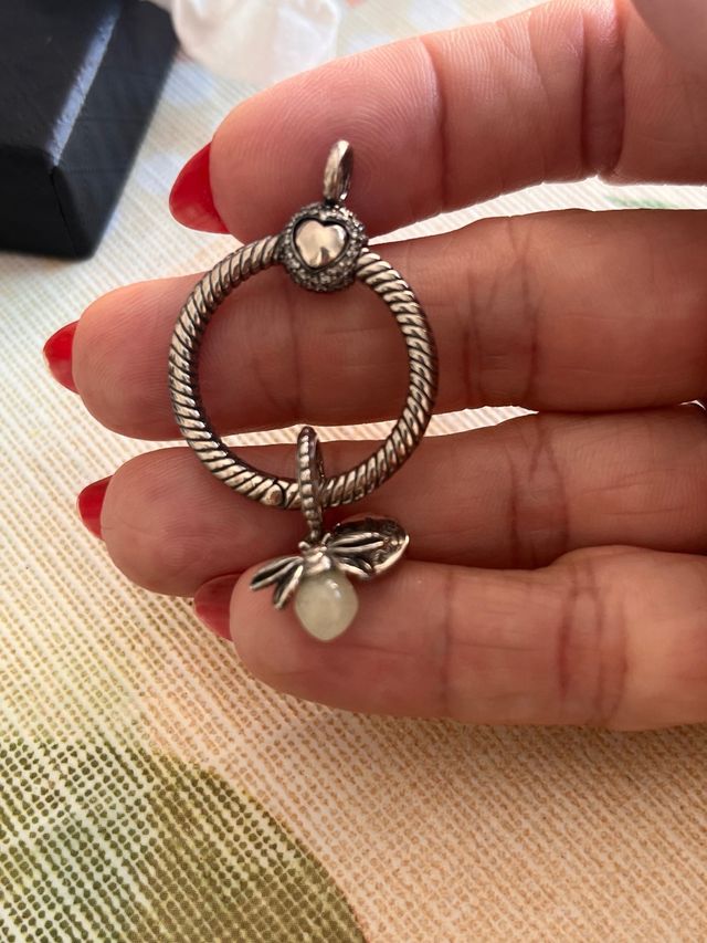 Colgante libélula plata