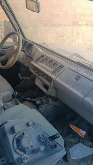 Isuzu Trooper 2000