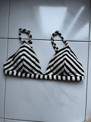 Bikini Calzedonia rayas blanco-negro