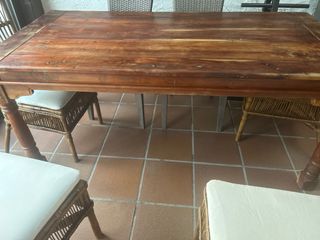 Mesa comedor rústica de madera,mimbre y 4 sillas
