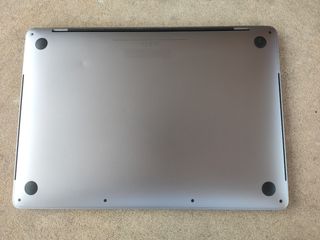 MACBOOK PRO 2020 i5/16GB RAM/512GB SSD