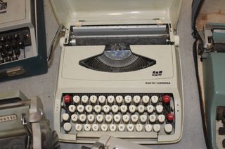 LOTE DE 5 MAQUINAS DE ESCRIBIR ANTIGUAS