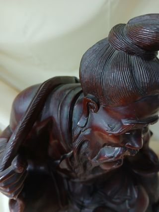 Escultura madera tallada anciano