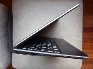 Portatil Dell E 7240