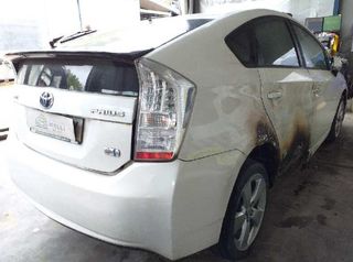 Guantera toyota 5294326 5551147040 prius 1.8