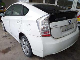 Guantera toyota 5294326 5551147040 prius 1.8