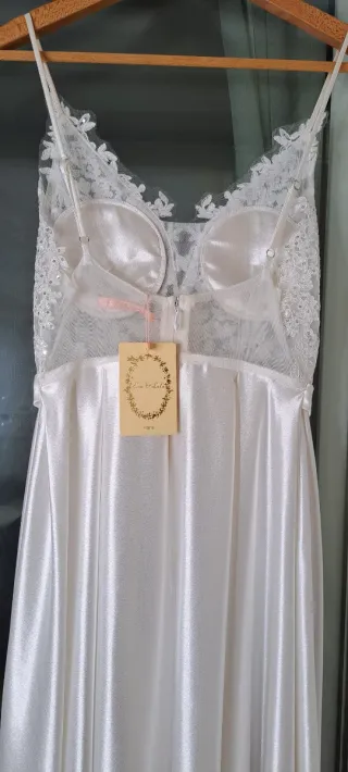 Vestido de novia M/S SIN ESTRENAR y con etiqueta