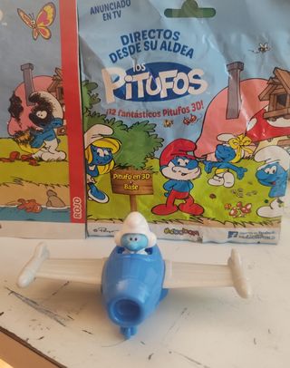 Avión Pitufo Kinder Maxi