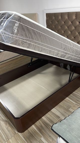 Cama con almacenaje