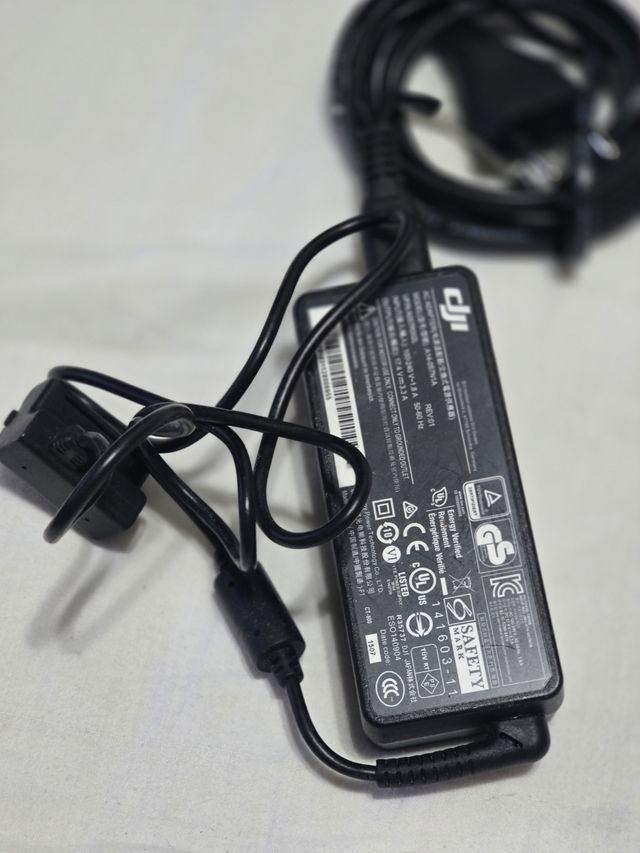 Caricatore DJI A14-057N1A