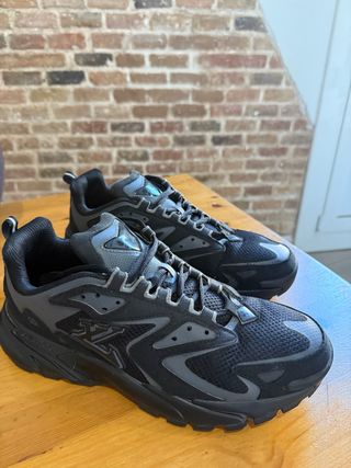 Zapatillas Louis Vuitton Runner Tatic - Negras