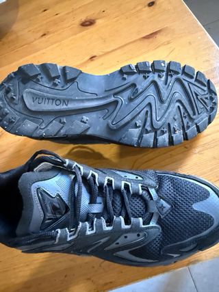 Zapatillas Louis Vuitton Runner Tatic - Negras