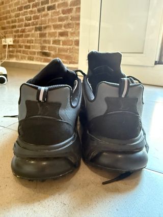 Zapatillas Louis Vuitton Runner Tatic - Negras