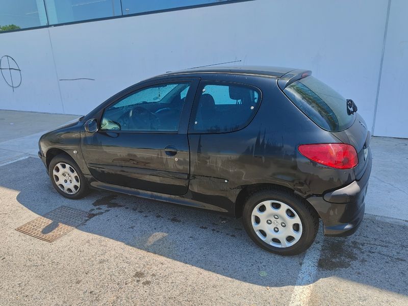 Peugeot 206 2005 - foto 1