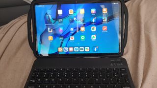 Tablet Huawei MediaPad 128GB + teclado para juegos