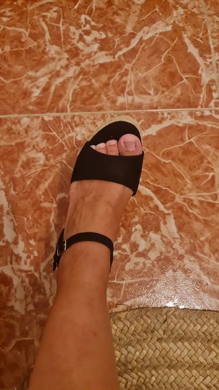 Zapatos cuña negros | beige