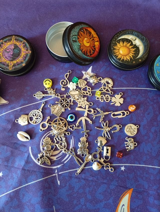 El Oráculo de los Encantos.Kit de Charm Casting.