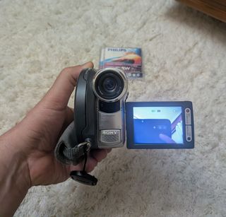 Sony Handycam DCR-DVD201E