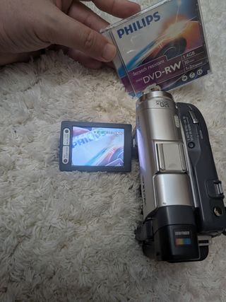Sony Handycam DCR-DVD201E