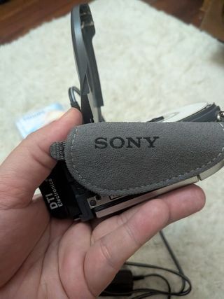 Sony Handycam DCR-DVD201E