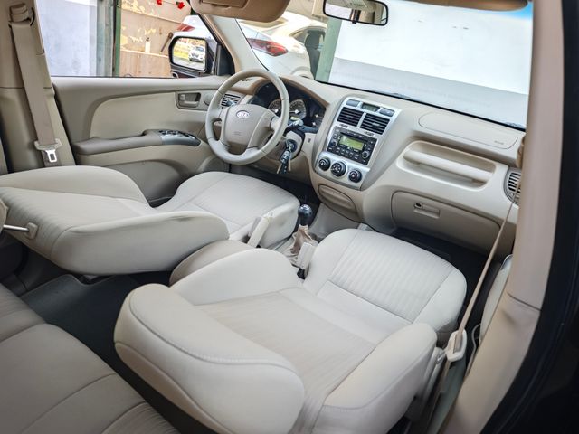 KIA Sportage 2.0 GASOLINA PEGATINA C