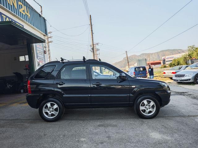 KIA Sportage 2.0 GASOLINA PEGATINA C