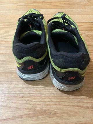 Zapatillas New Balance - refuerzo interior