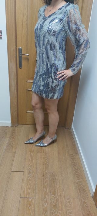 Vestido lentejuelas gris plata M