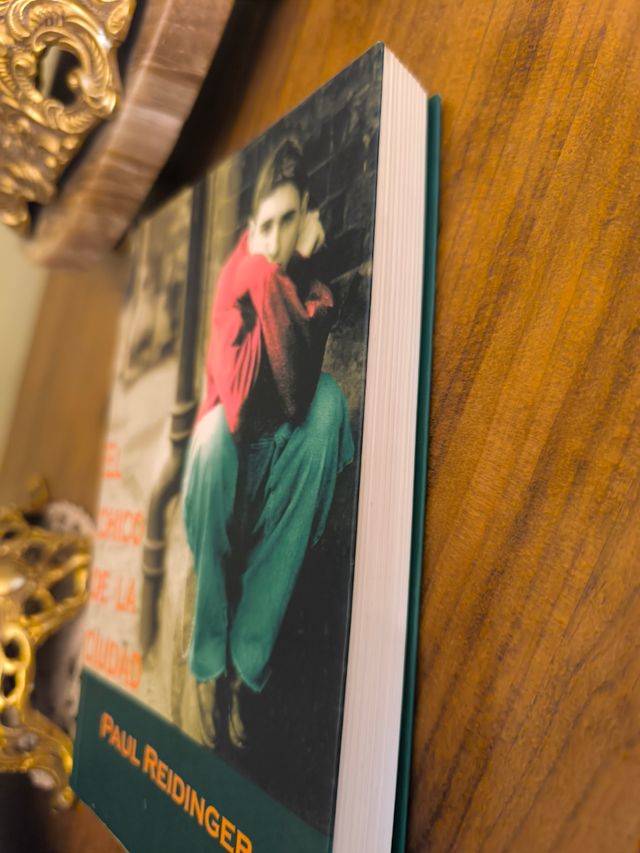 El chico de la ciudad (Salir del armario) (Span...