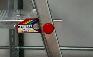 KETTAL Escalera metálica plegable KETTAL