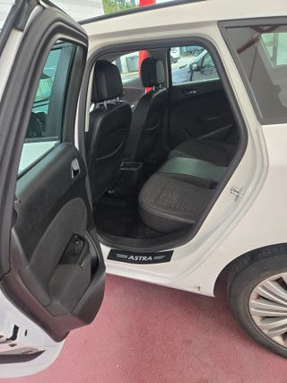 Opel Astra 2013