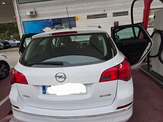 Opel Astra 2013