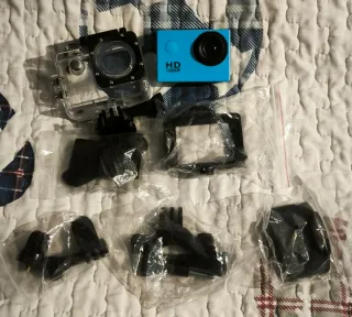 2 Cámara deportiva azul y negra tipo GoPro, DJI...