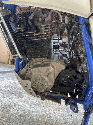 SUZUKI DR 600 DJEBEL - Moto Clásica