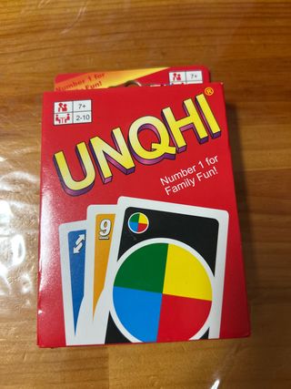 UNO - Juego de cartas familiar