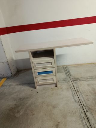 Escritorio pequeño con cajones - beige
