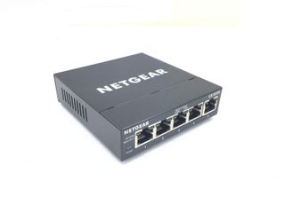 switch netgear gs305e