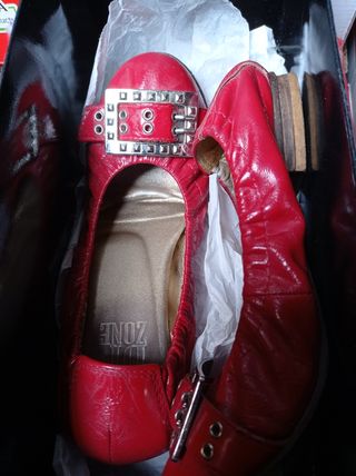 Ballerine rosse Zone