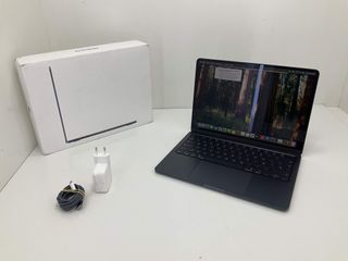 portatil apple apple macbook air m4 10-core 4.4 13 (10gpu) (2025) (a3240)