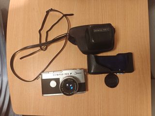 Olympus Pen FT + objetivo 38mm f/1.8