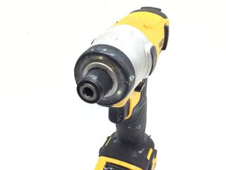 taladro a bateria dewalt dfc815