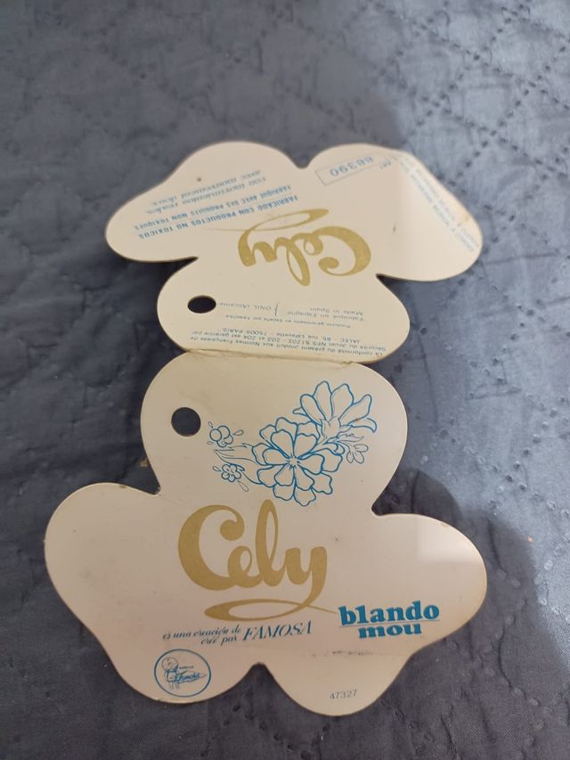 Etiqueta FAMOSA Cely blandomou vintage