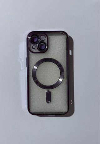 Funda iPhone 15 - Morado Metalizado
