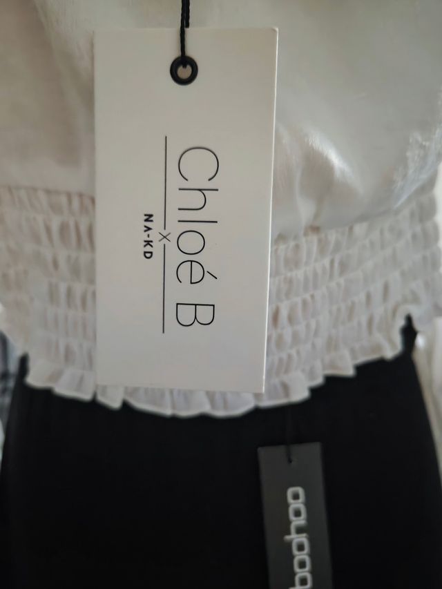 Top NA-KD blanco fruncido - T40