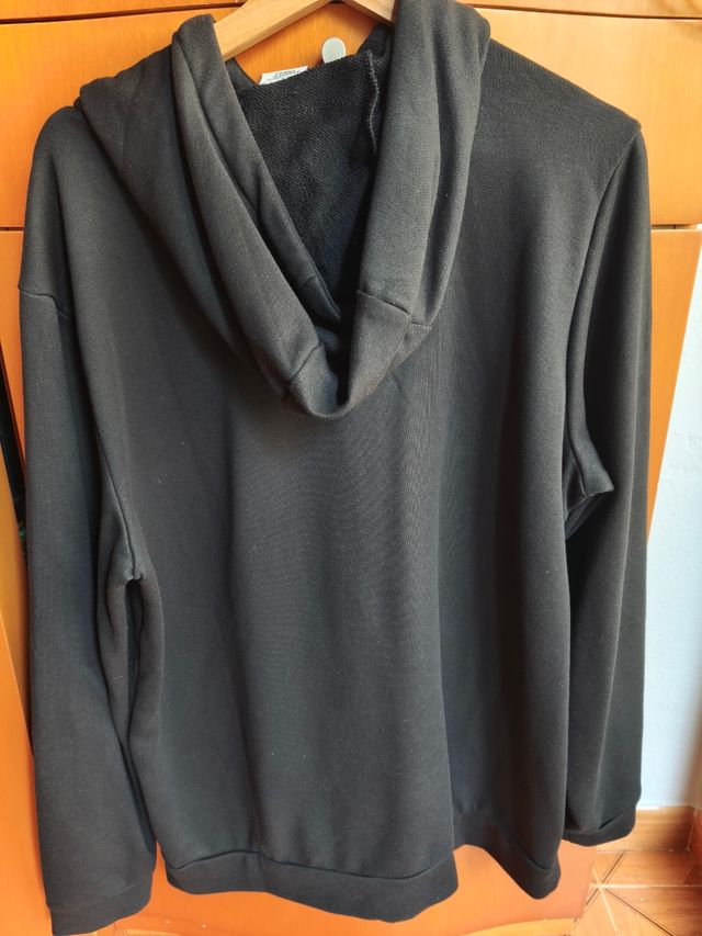 Sudadera Nike negra c/ capucha
