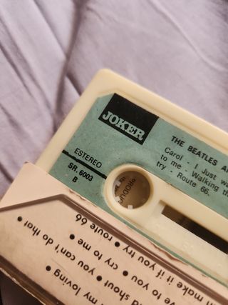 Casete: Beatles & Rolling Stones