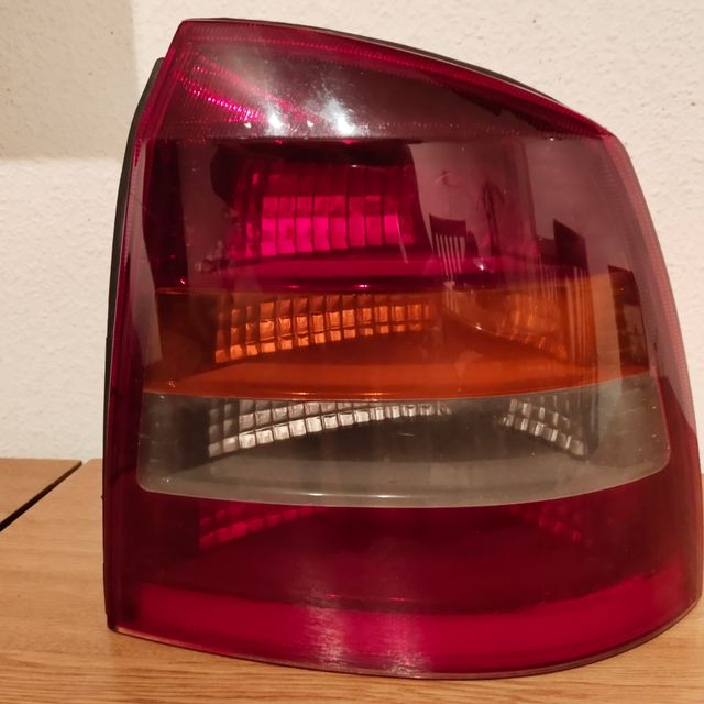 Piloto trasero Opel Astra G