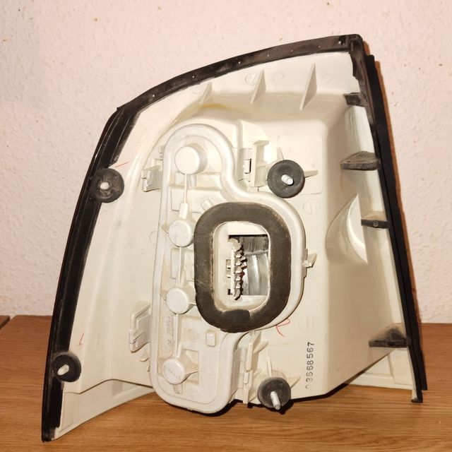 Piloto trasero Opel Astra G